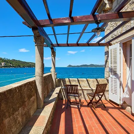 Bed & Breakfast- La Couette-café