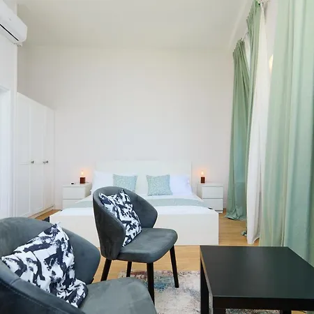 Bed & Breakfast- La Lopud