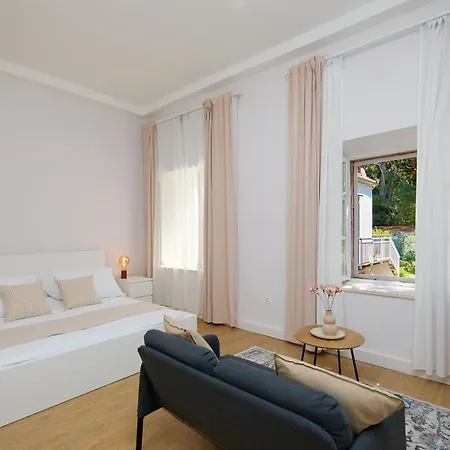 Bed & Breakfast- La Lopud