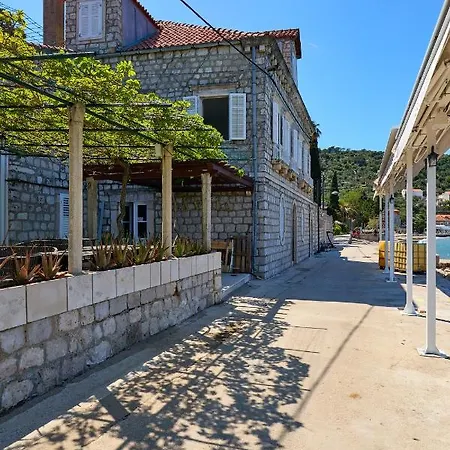 La Lopud- Breakfast & Dinner Included 3*