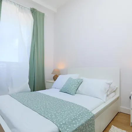Bed and Breakfast Bed & Breakfast- La