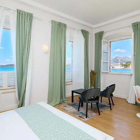 Bed & Breakfast- La Couette-café