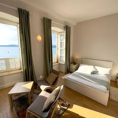 Bed & Breakfast- La 3*