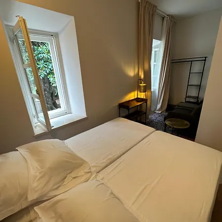 Frühstückspension Bed & Breakfast- La *
