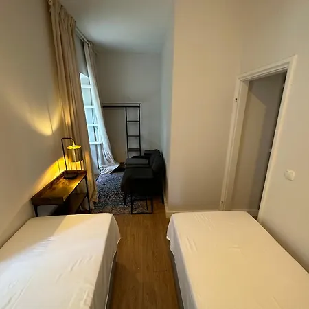 Bed & Breakfast- La Couette-café 3*