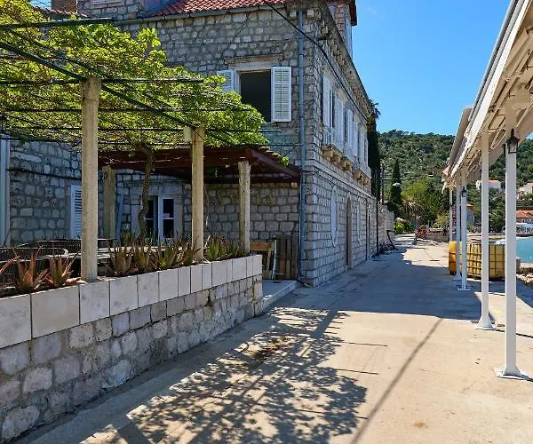 La Lopud- Breakfast & Dinner Included 3*