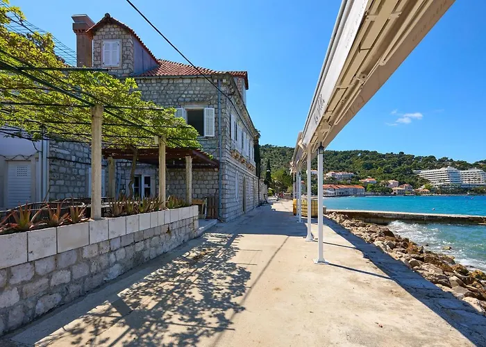 La Lopud- Breakfast & Dinner Included